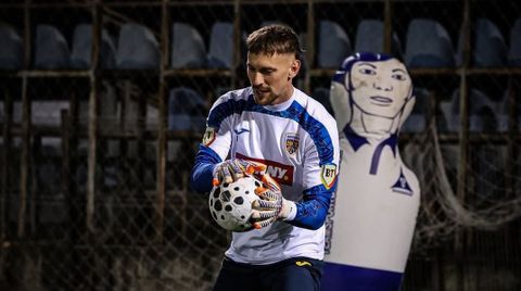 El guardameta del Celta Ionut Andrei Radu, con la selecci�n rumana.