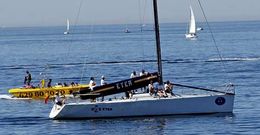 El �Etea�, de la Escuela Naval de Mar�n, ayer poco antes de producirse el bocinazo de salida.