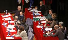 Concejales del gobierno local, en un pleno. La junta de gobierno la forman 7 del BNG y 2 del PSOE. 
