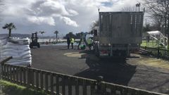 Obras en el parque del puerto de Sada.
