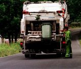 La antig�edad de los camiones es una de las razones esgrimidas para consorciar el servicio.