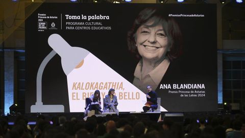 La poeta, prosista, ensayista y periodista rumana Ana Blandiana, Premio Princesa de Asturias de las Letras 2024, participa este lunes en la Fbrica de Armas de La Vega en un encuentro con alumnado de 3 y 4 de la ESO y de Bachillerato