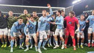 Los jugadores del Celta, celebrando el pase a los octavos de final de la Europa League.
