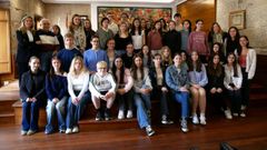 Alumnos alemanes de intercambio recibidos en el consistorio carballi��s