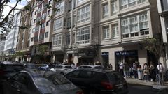 Colas en A Coru�a�para lograr la firma de Alice Kellen, el nuevo fen�meno de la literatura rom�tica juvenil