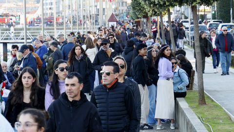 Las calles del Casco Vello se quedaron peque�as para el aluvi�n de gente
