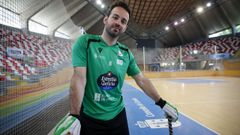 Dava Torres posando para La Voz de Galicia en el Palacio de los Deportes de Riazor