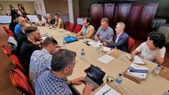 Responsables de sindicatos y patronales reunidos.
