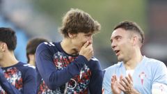 Fer L�pez, con Iago Aspas, tras un partido del Celta de la temporada pasada.