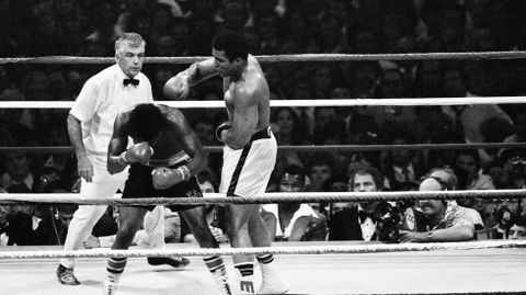 Pelea contra Leon Spinks en 1978. 