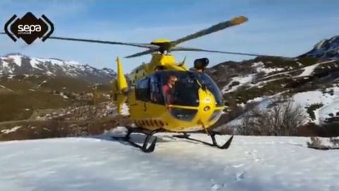 Helic�ptero medicalizado del SEPA en un rescate