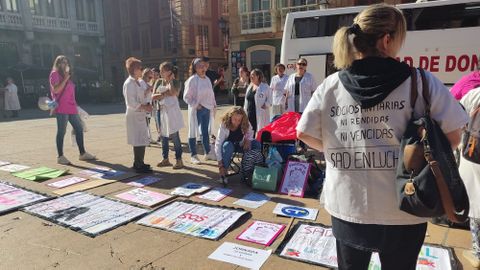 Concentraci�n de las trabajadoras del Servicio de Ayuda a Domicilio en Oviedo