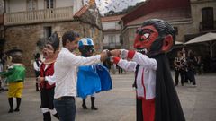 Inicio de las Festas do Carme de Porto do Son con el pregón de Juan Fuentes