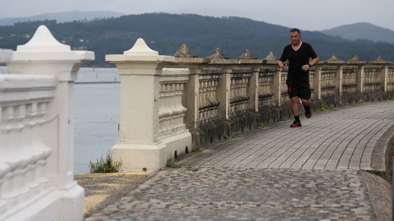 El Concello asume el pintado de la balaustrada de Carril