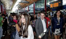 Abel Caballero y la concejala Raquel D�az, en Peinador, en otra edici�n del programa. 