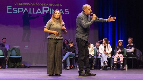 As� foi a festa galega da regueifa en Carballo, imaxe a imaxe, rima a rima