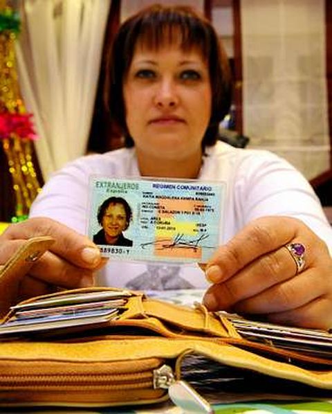 En el carn de Katia figura un no consta en la nacionalidad.