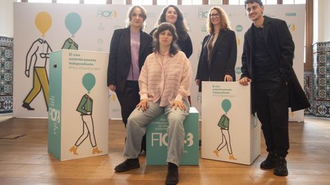 Anxos Faz�ns (no centro da imaxe), no Festival de Cine Internacional de Xix�n