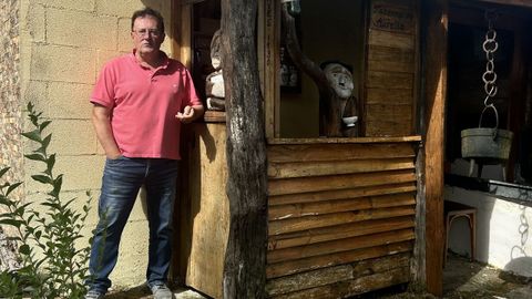 Lito ao car�n da Taberna de Aurelia, unha das s�as numerosas creaci�ns.