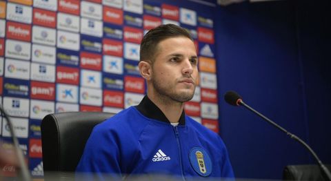 Luismi en la sala de prensa del Carlos Tartiere