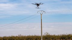 Un dron puede volar hasta diez kil�metros desde el operador.