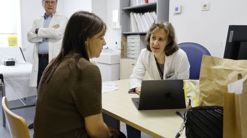 Una voluntaria participa en el estudio �Mimic� en el Chuac.
