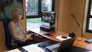 La consejera de Educaci�n, Carmen Su�rez, en la sede de la consejer�a durante la videoconferencia sectorial 