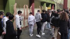 Estudiantes del IES visitaron la instalaci�n creada por alumnos del IES Leixa, en el auditorio municipal de Cedeira