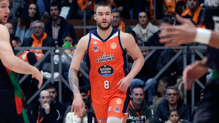 Dino Radoncic, durante el partido entre el Leyma y el Cantabria celebrado en el Coliseum.