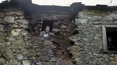 Da�os en una vivienda en Becerre�, tras un terremoto a mediados de los noventa
