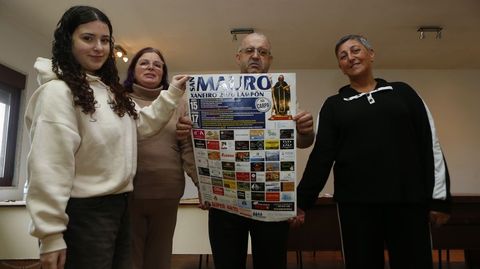 Ainoa Moares, Marcelino S�nchez, Loli Garc�a y Ana Bel�n Moares presentaron el cartel