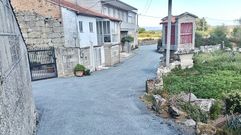 Obras realizadas en los caminos de Pi�eira, en Sandi�s.