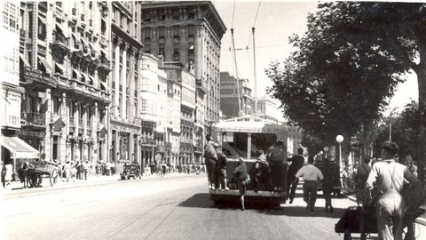 Trolebús que circulaba polas rúas da Coruña nos anos 40. Fotografía cedida pola Compañía de Tranvías