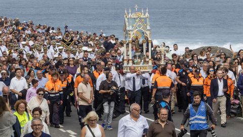 Procesi�n en la Romer�a da Virxe da Barca.