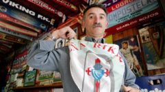 Arximiro Rodr�guez es el propietario de la taberna y presidente de la pe�a desde su fundaci�n.