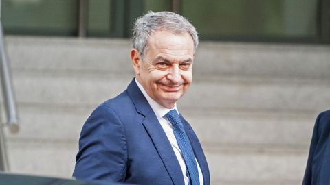 Jos� Luis Rodr�guez Zapatero ha llegado con diez minutos de antelaci�n a su cita con el juez Jos� Luis Calama