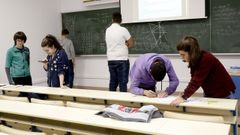 Alumnos de la USC durante un partido de la Liga Matem�tica