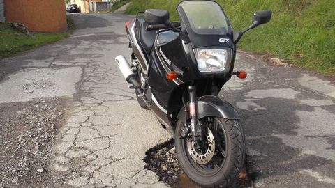  Baches en la Calle Rayo Mercad�n Alto de Oviedo