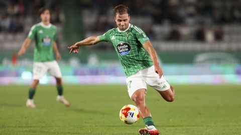 �lvaro Ram�n, con la camiseta del Racing de Ferrol en un partido de la pasada temporada
