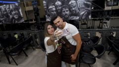 Beln Martnez y Santi Prez abrenInfluencer, en el nmero 222 de la Ronda das Fontias.