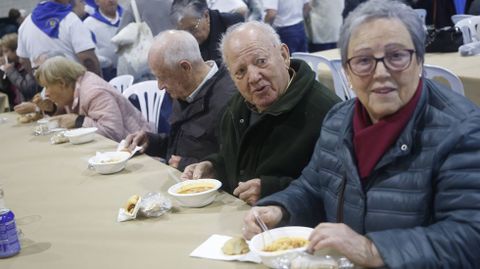 Degustacin de las raciones distribuidas por el Da de Narn.