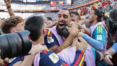 Borja Iglesias, en la celebraci�n del gol de Ferran.