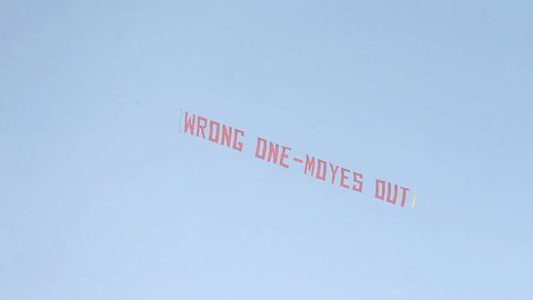 La pancarta contra Moyes