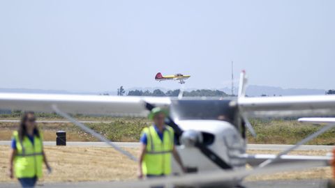 Reunión aeronáutica en Rozas