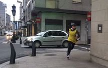 Roc�o corri� para gastar en media hora 500 euros en doce tiendas.