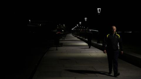 Imagen de archivo de las luminarias led de Ribeira, primer municipio en acometer la renovaci�n total de su alumbrado.