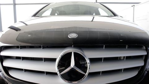 Un coche Mercedes, en imagen de archivo. 