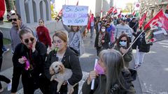 Manifestaci�n de trabajadores del grupo Quironsalud en Pontevedra el pasado 2 de abril