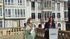 Foto de archivo de las concejalas Mar�a Teresa Deus y Eva Mart�nez, en la presentaci�n de la plataforma digital de la Ruta Modernista