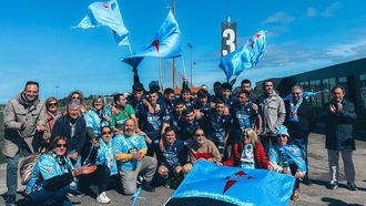 La presidenta celeste, Mari�n Mouri�o, con el Celta Integra, tras el segundo triunfo.
